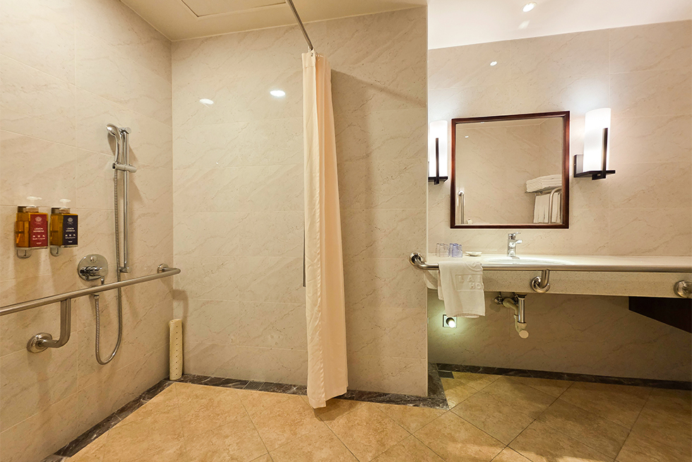 雀客旅館 台中來來-無障礙四人客房(無窗)AFNW