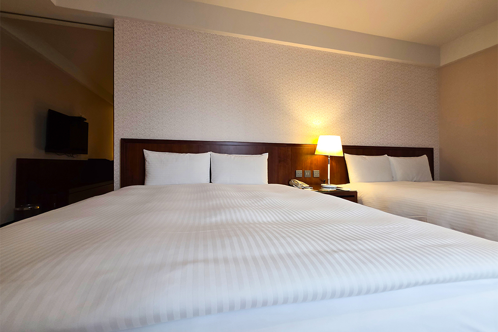 雀客旅館 台中來來-歡享雀客家庭套房(陽台)