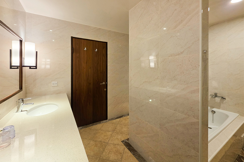 雀客旅館 台中來來-歡享雀客家庭套房(陽台)